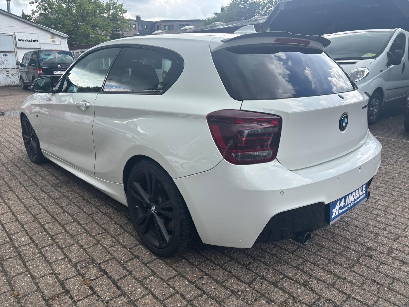BMW M135 i xDrive Aut. Navi Bi-Xenon Keyless Kamera