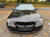 BMW 325 Baureihe 3 Touring 325d - BMW 325 aus 2008: Kombi
