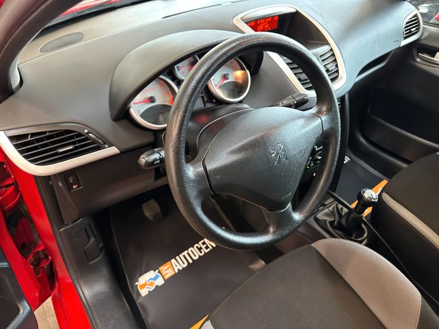 Peugeot 207 Urban Move *2. Hand*Klima*Radio*CD*Isofix*