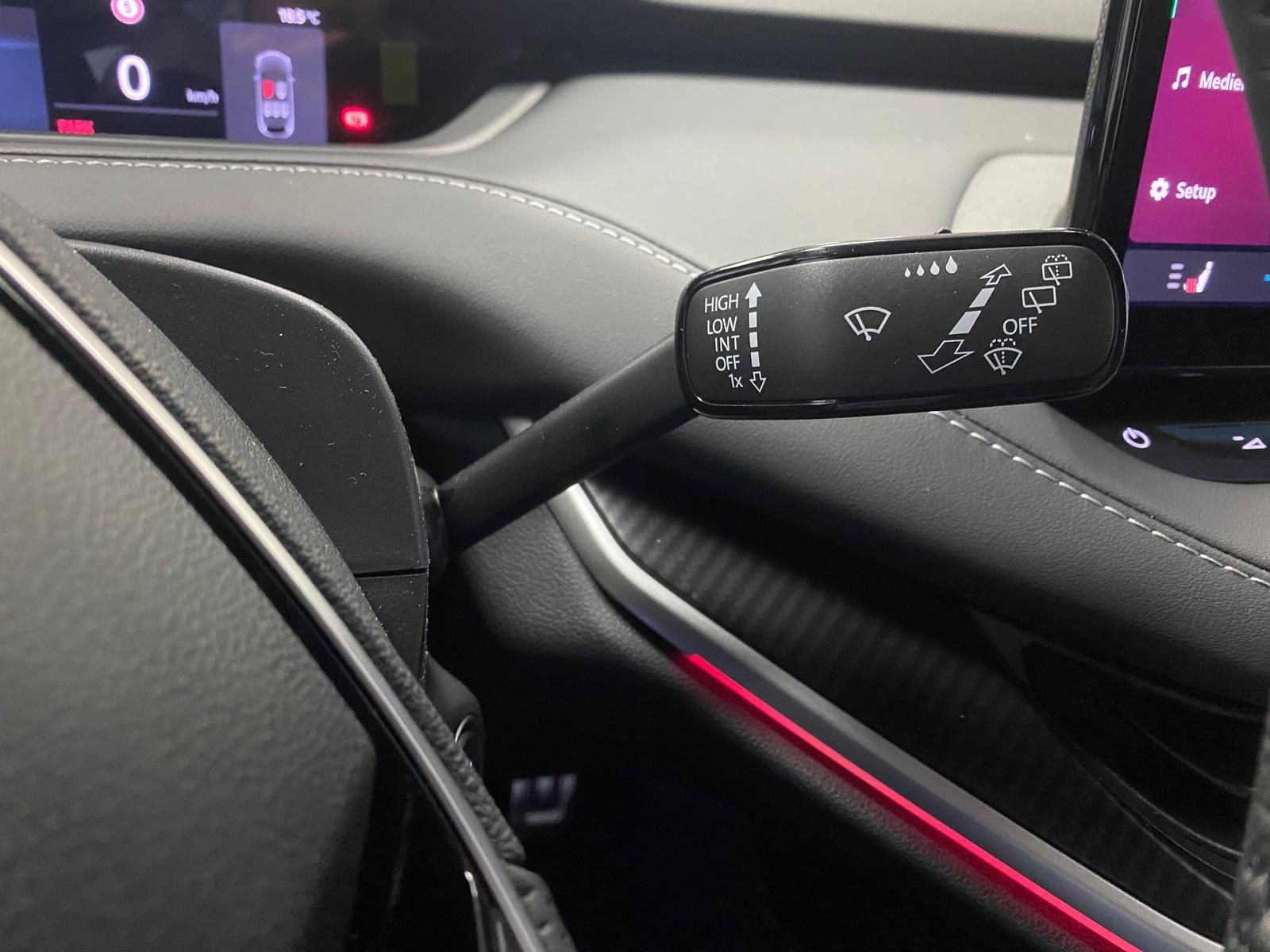 Fahrzeugabbildung SKODA Elroq 60 Sportline+ACC+Kamera+NAVI+4xSITZHEIZUNG