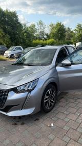 Peugeot 208 PureTech 130 EAT8 Allure Pack Allure Pack - Peugeot 208 von privat