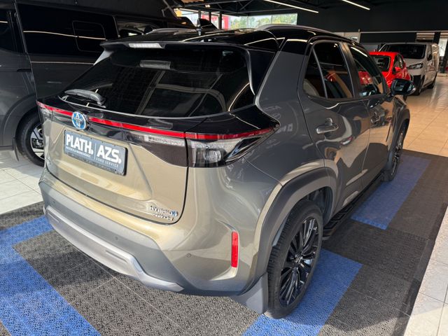 Toyota Yaris Cross Hybrid AWD-i Adventure