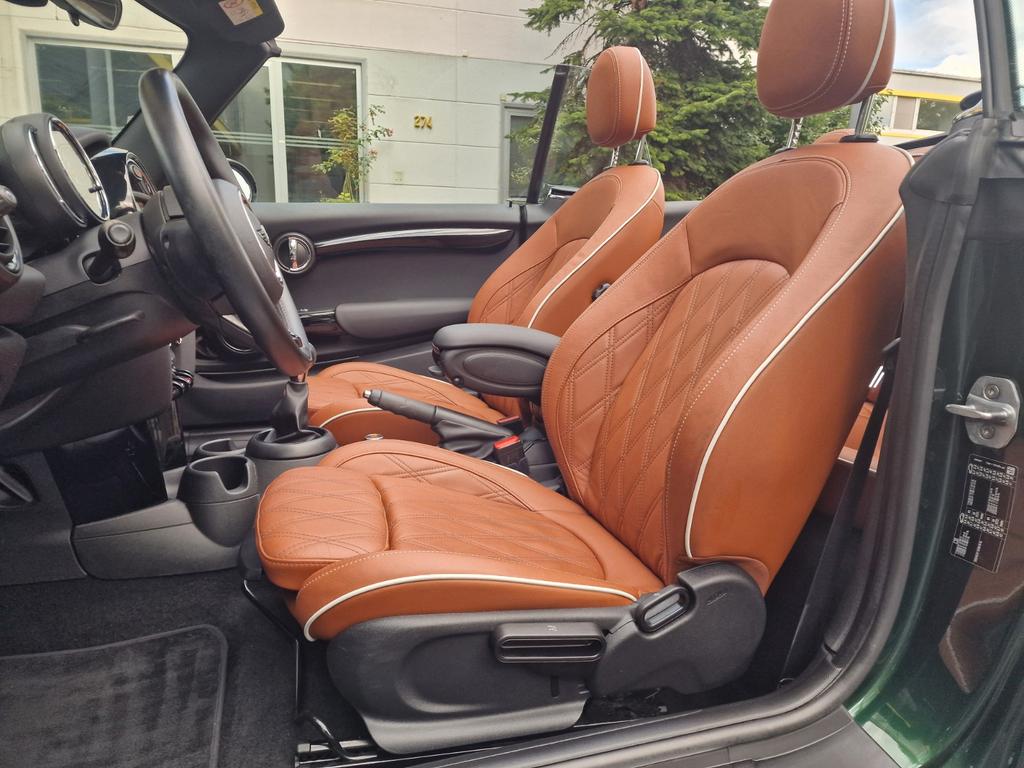 MINI Cooper Cabrio