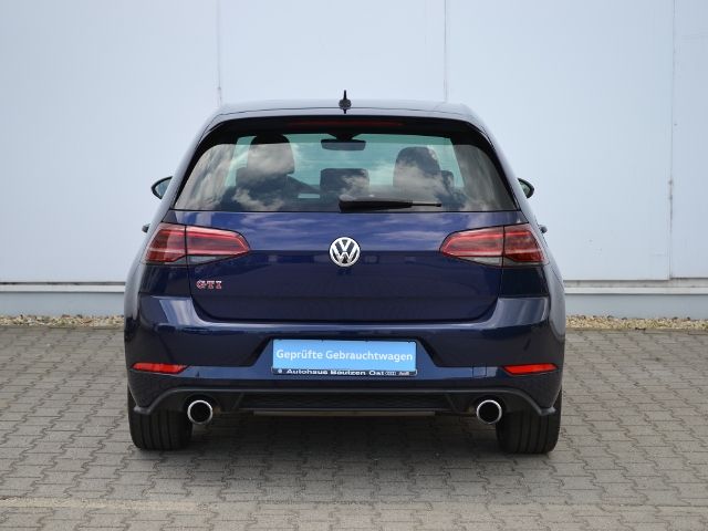 Golf VII GTI Performance 2.0 TSI 19-ZOLL/DCC/PAN