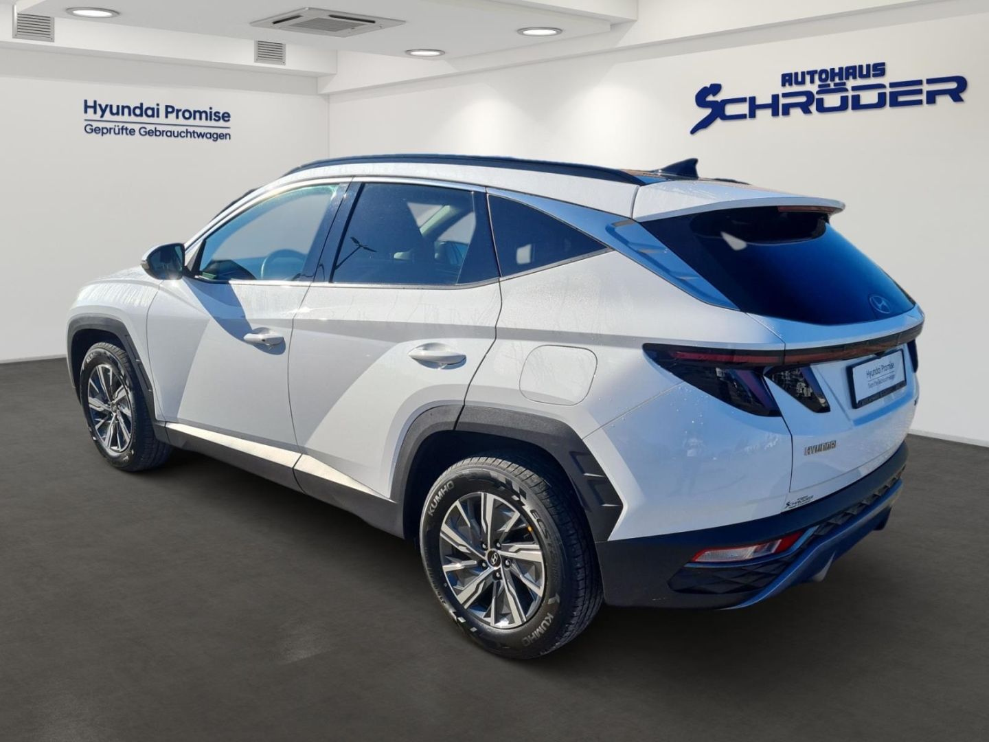 Fahrzeugabbildung Hyundai Tucson Trend NEW Hybrid 1.6 T-GDi 230PS 6-AT 4WD