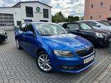 Skoda Octavia Lim. Elegance*SHZ*DAB*PDC*BIXENON*TEMPOM - Skoda Octavia in Bonn