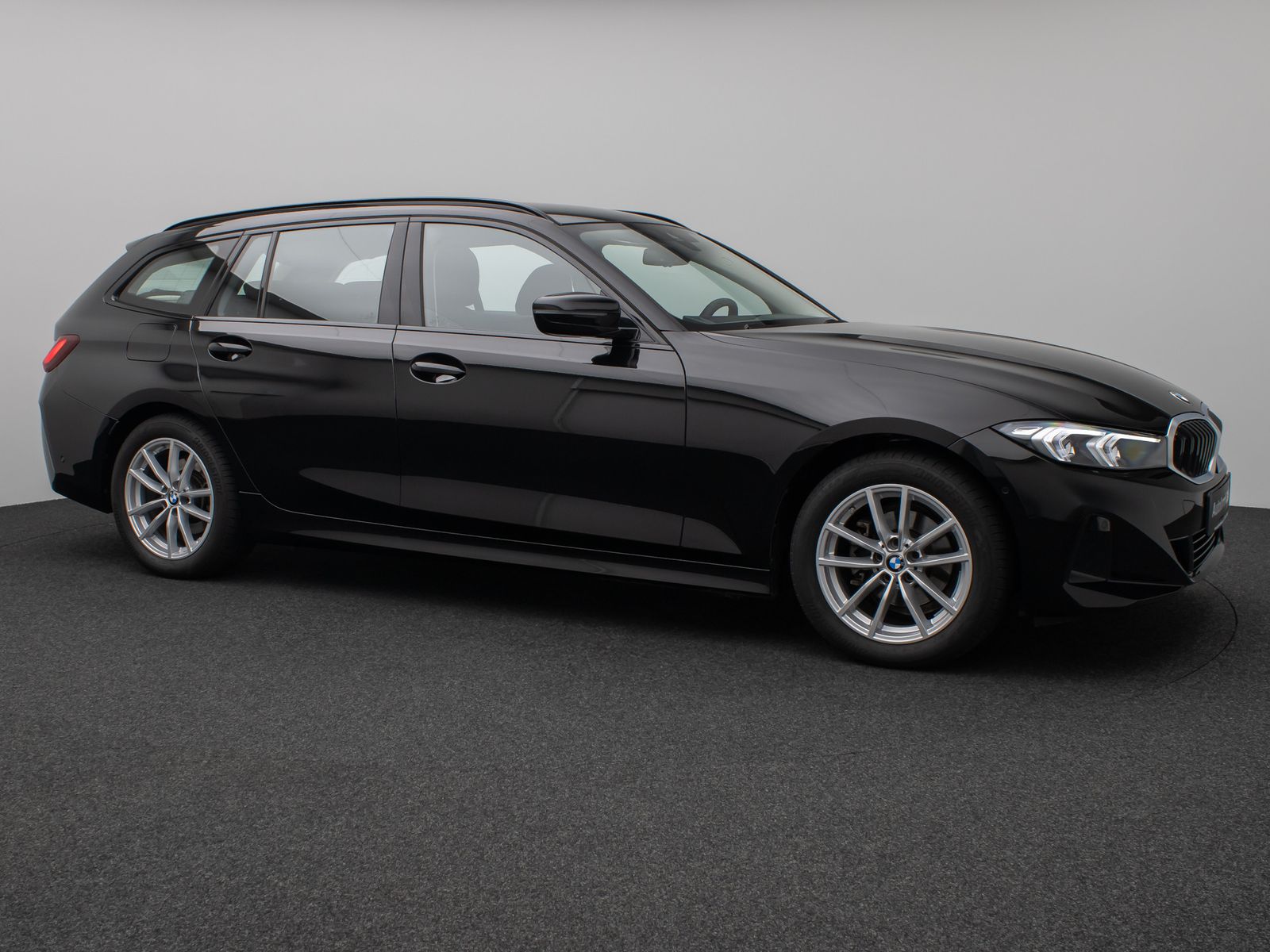 Fahrzeugabbildung BMW 318i Kamera DAB HiFi Widscreen DrivAssist Alarm