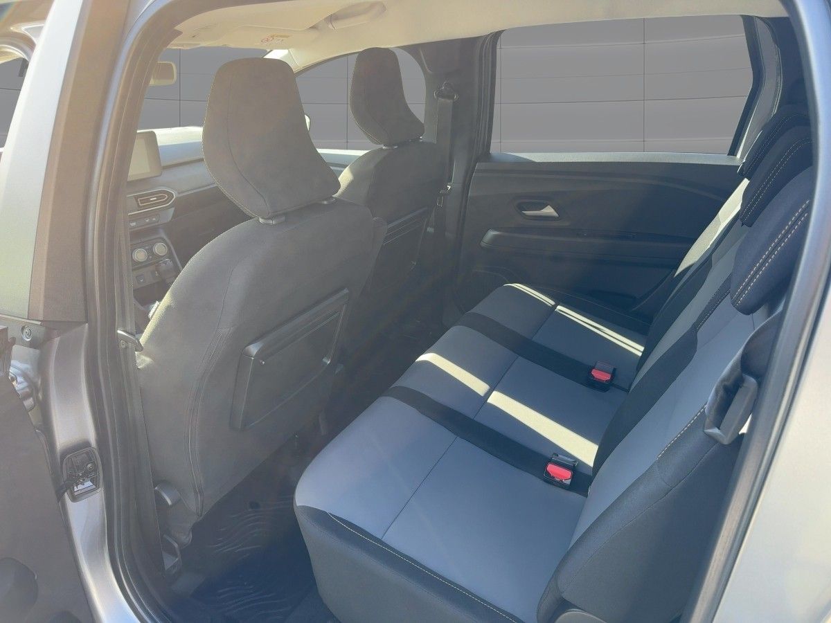 Fahrzeugabbildung Dacia Jogger Extreme TCe 110