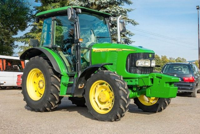 John Deere john deere 5820