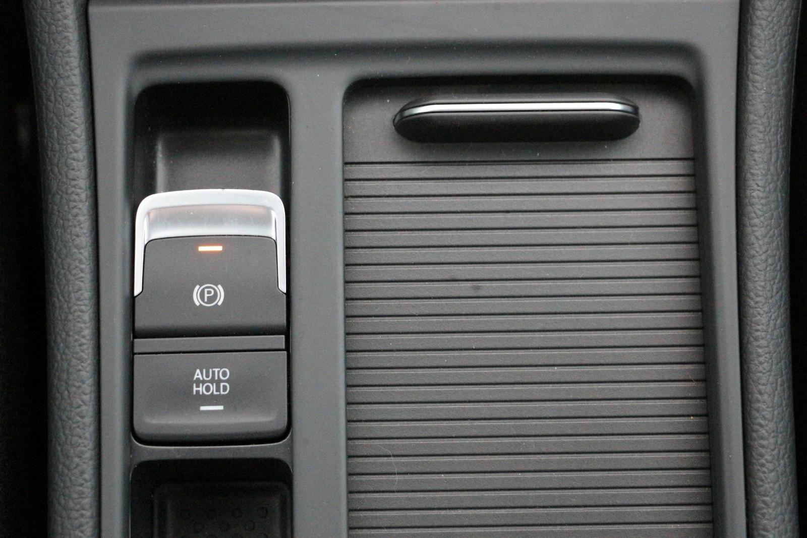 Volkswagen Golf VII Variant Sound 4Motion, Navi, LED, Cam.