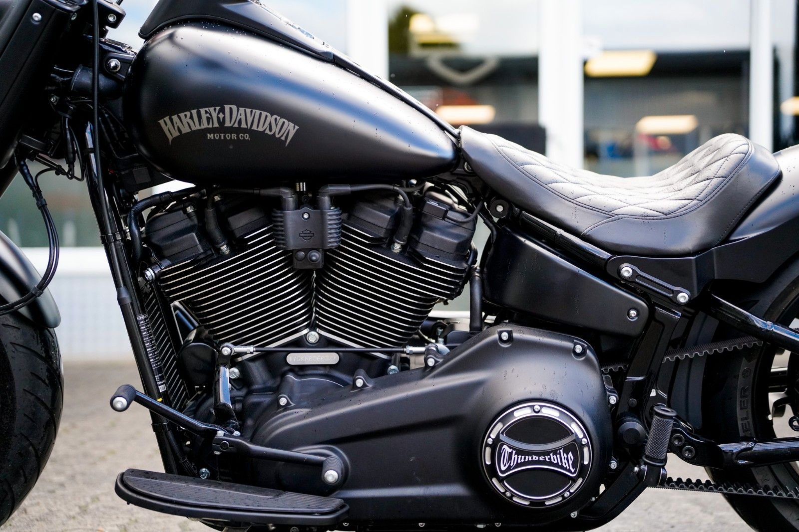 Fahrzeugabbildung Harley-Davidson FLFBS Fat Boy 114 cui - All Black - Jekill - 260