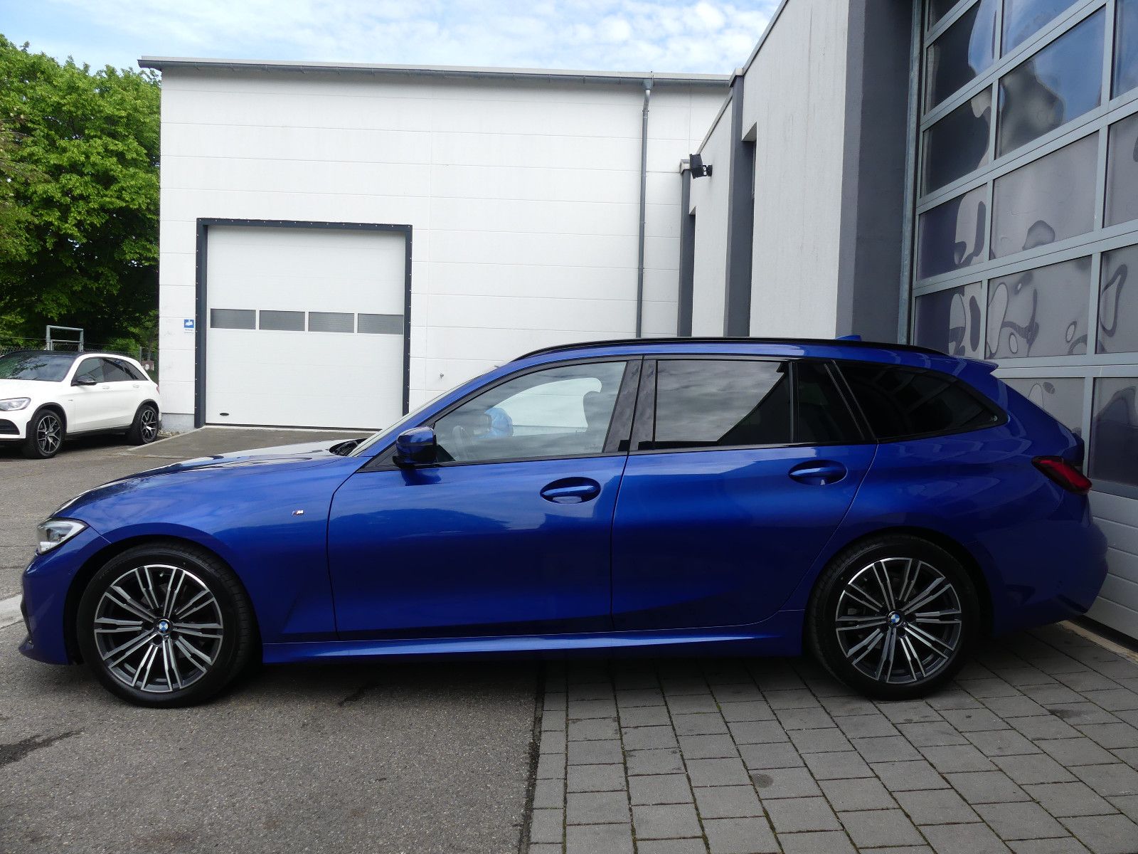BMW 320d M Sport Touring Laser/Pano/Kamera/AHK/1.Hd foto 4