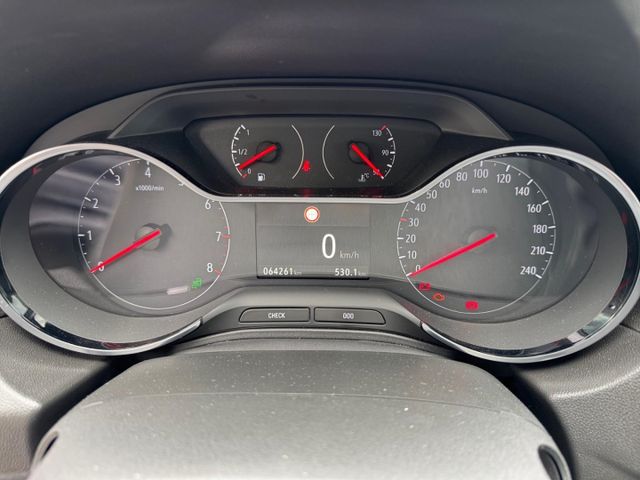 Grandland Business Innovation 1.2 Turbo LED Navi