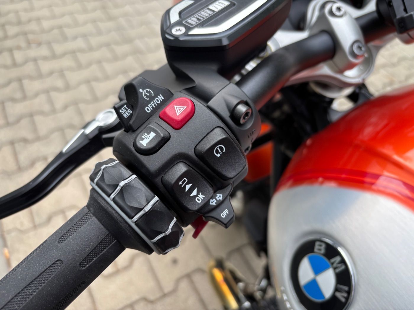 Fahrzeugabbildung BMW R 12 S