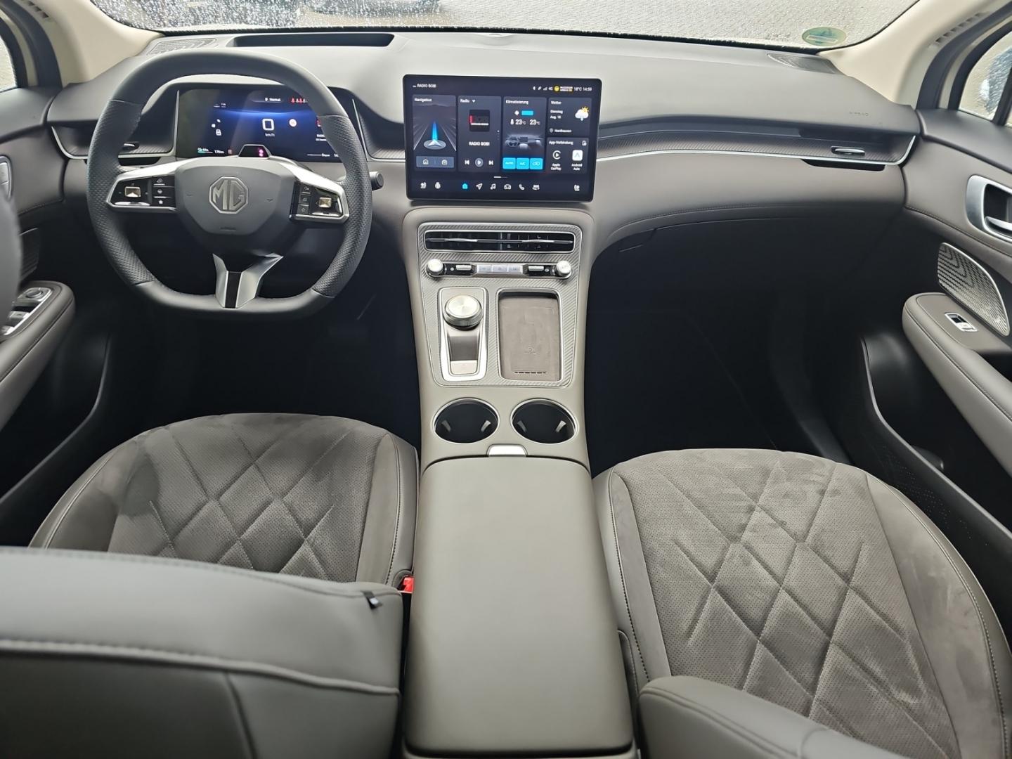 MG S6 EV Lux AWD, Panoramad., Navig., bel. Sitze 36