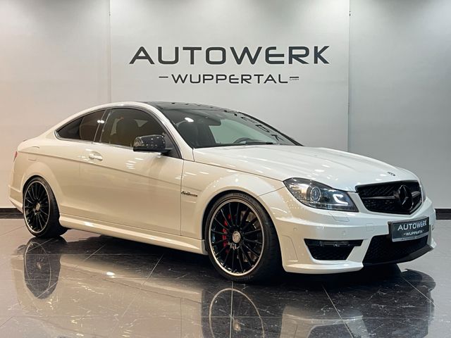 Mercedes-Benz C 63 AMG Coupe*PERFORMANCE PAKET*CARBON*PANO*