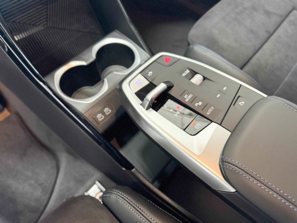 BMW iX1 - Bild 11
