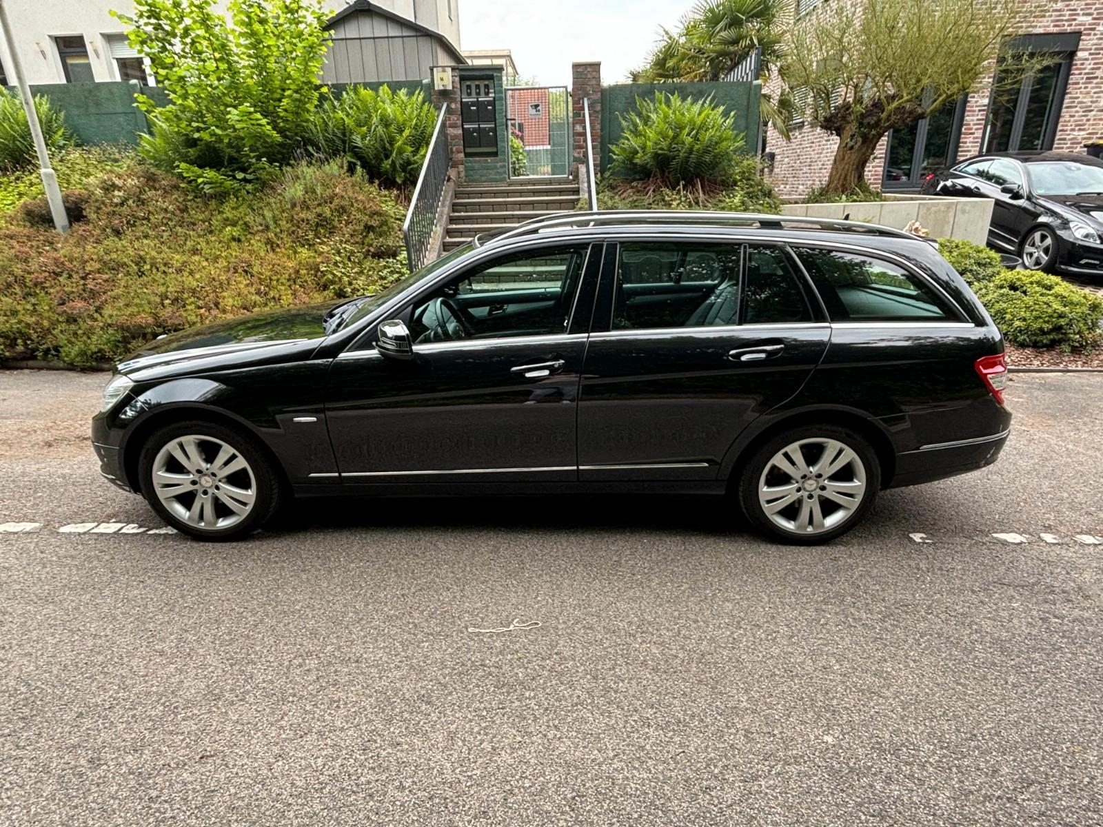 Mercedes-Benz C250 2010 — photo 6