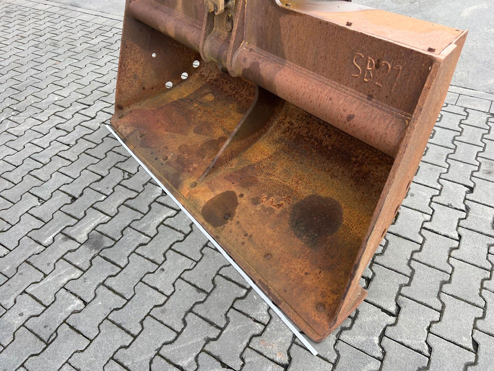 Fahrzeugabbildung Liebherr A 900 C ZW Litronic / 18.866h / 2008