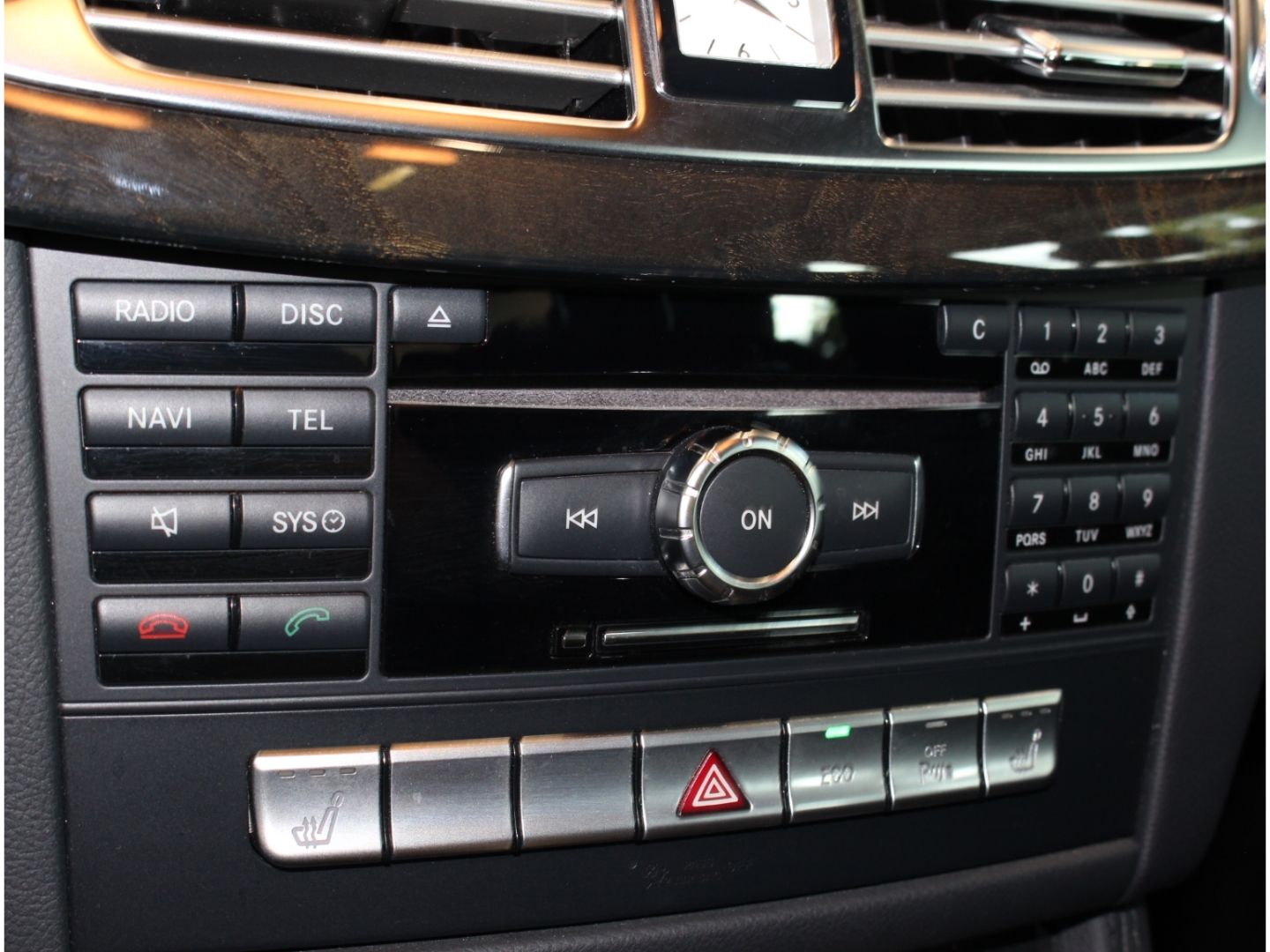Fahrzeugabbildung Mercedes-Benz CLS 500 AMG Line 2.Hand*H&K*Bi Xenon*Airmatic