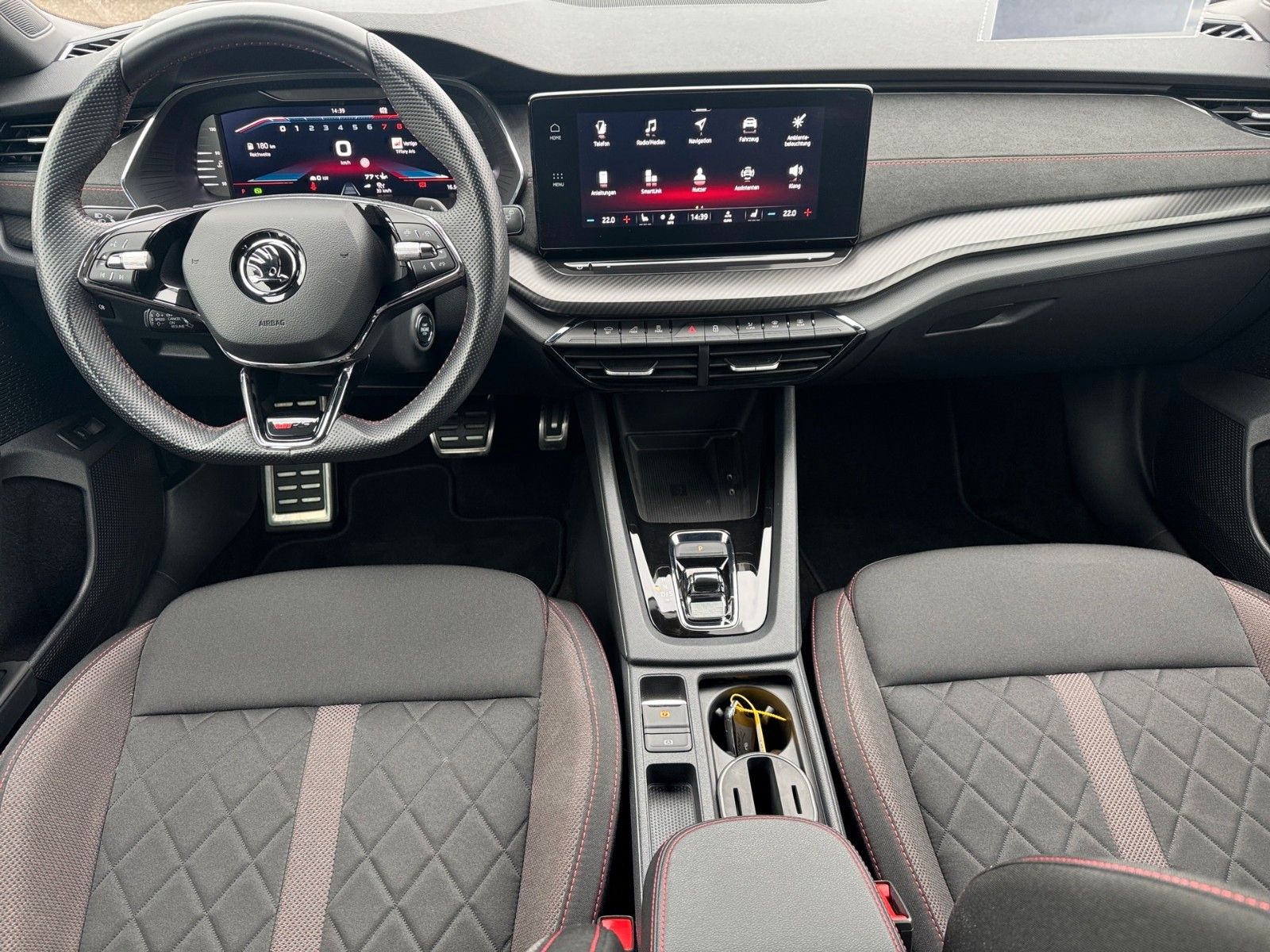 Fahrzeugabbildung SKODA Octavia RS Combi 2.0 TSI