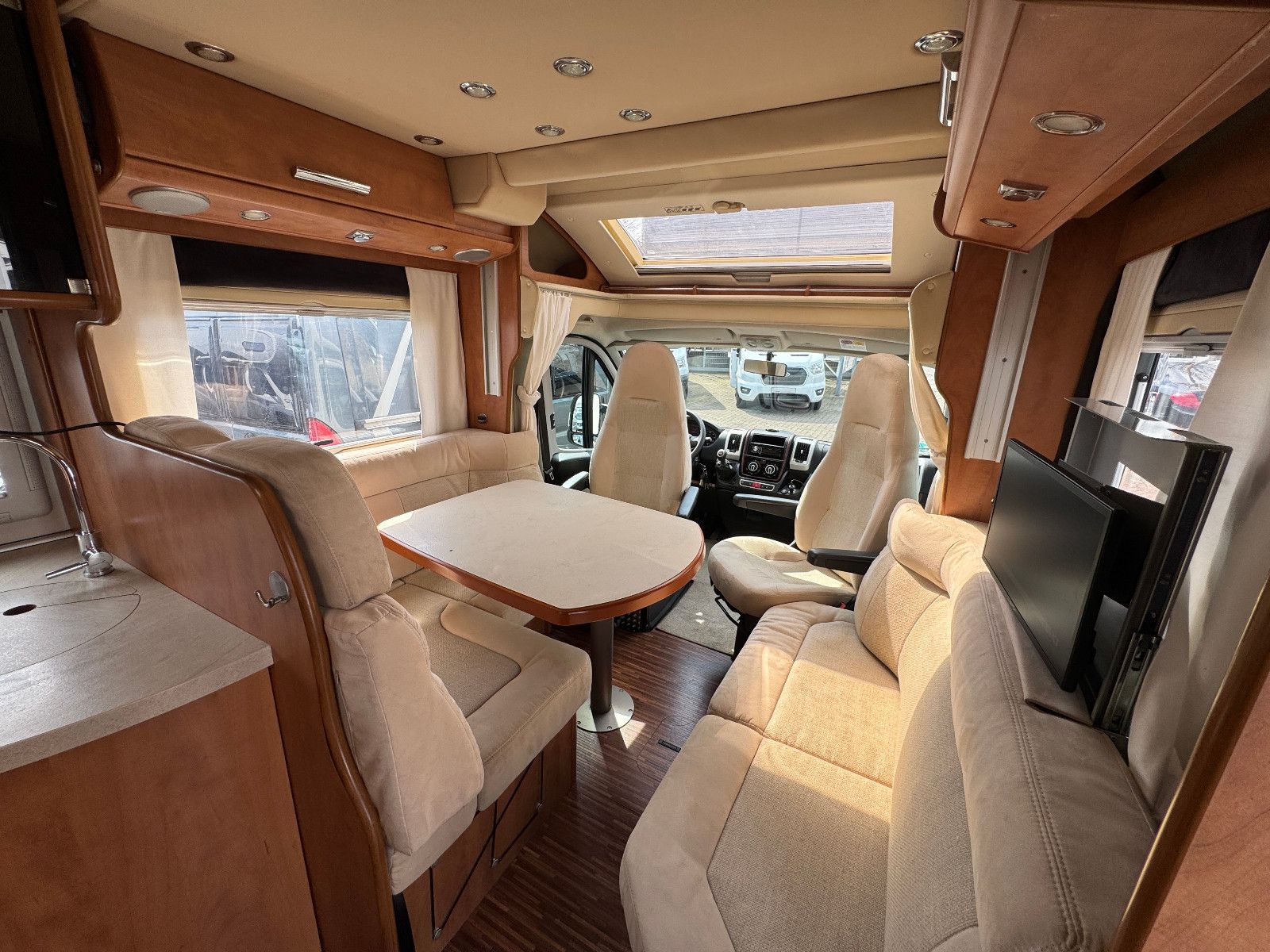 Fahrzeugabbildung Carthago TOURER C1 T 145 H FIAT DUCATO MAXI SOLAR TV SAT