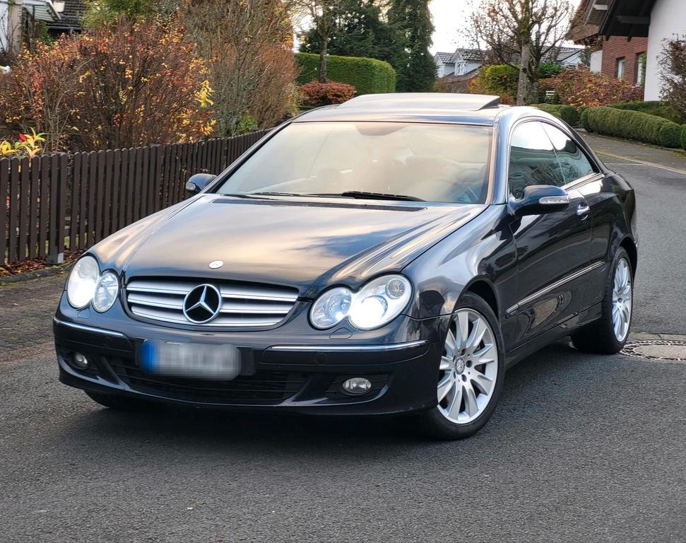 Mercedes-Benz CLK 320