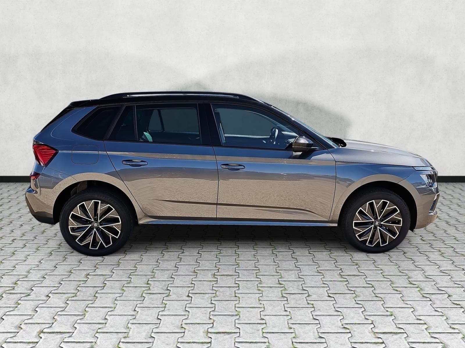 Fahrzeugabbildung SKODA Kamiq 1.0 TSI DSG Selection Black+APP+SHZ+KAMERA