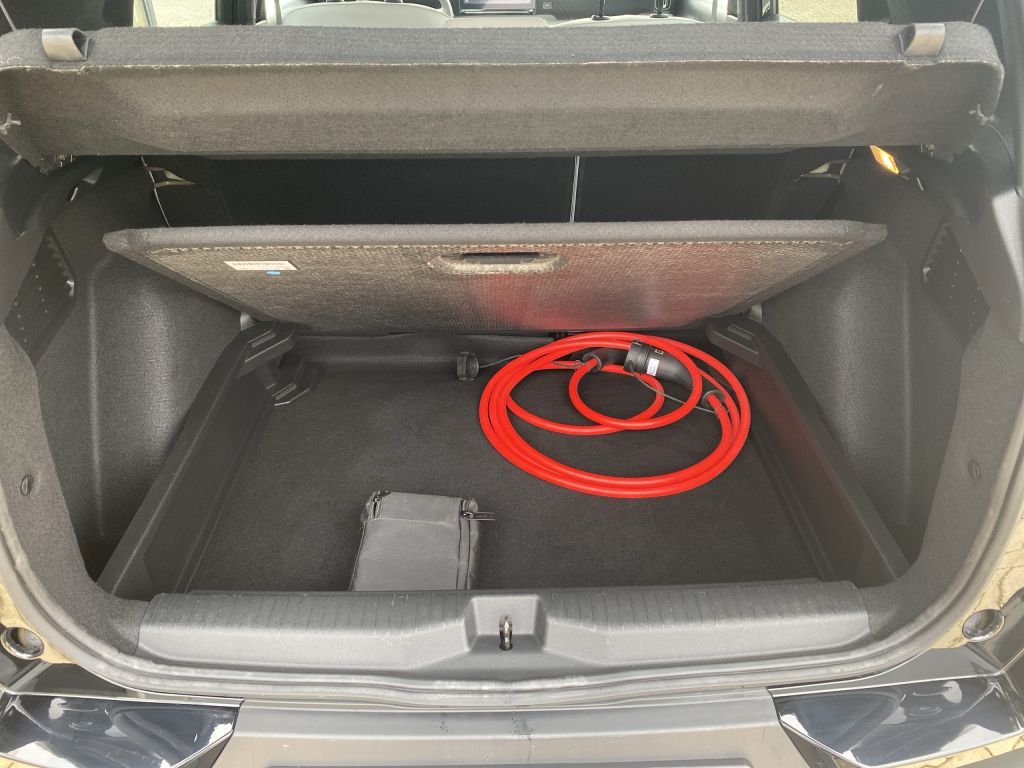 Fahrzeugabbildung Citroën e-C3 Aircross 113 Standard-Range MAX *LED*Nav*Ca