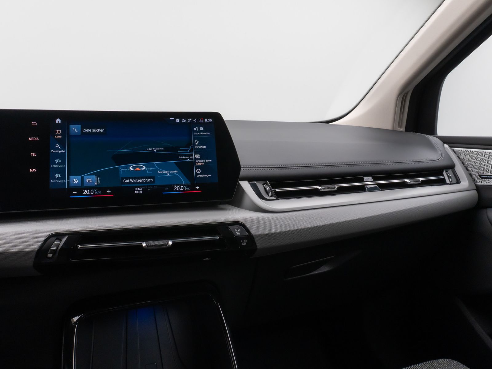 Fahrzeugabbildung BMW 225 Active Tourer  xD 360°HUD DAB H/K Sport LED