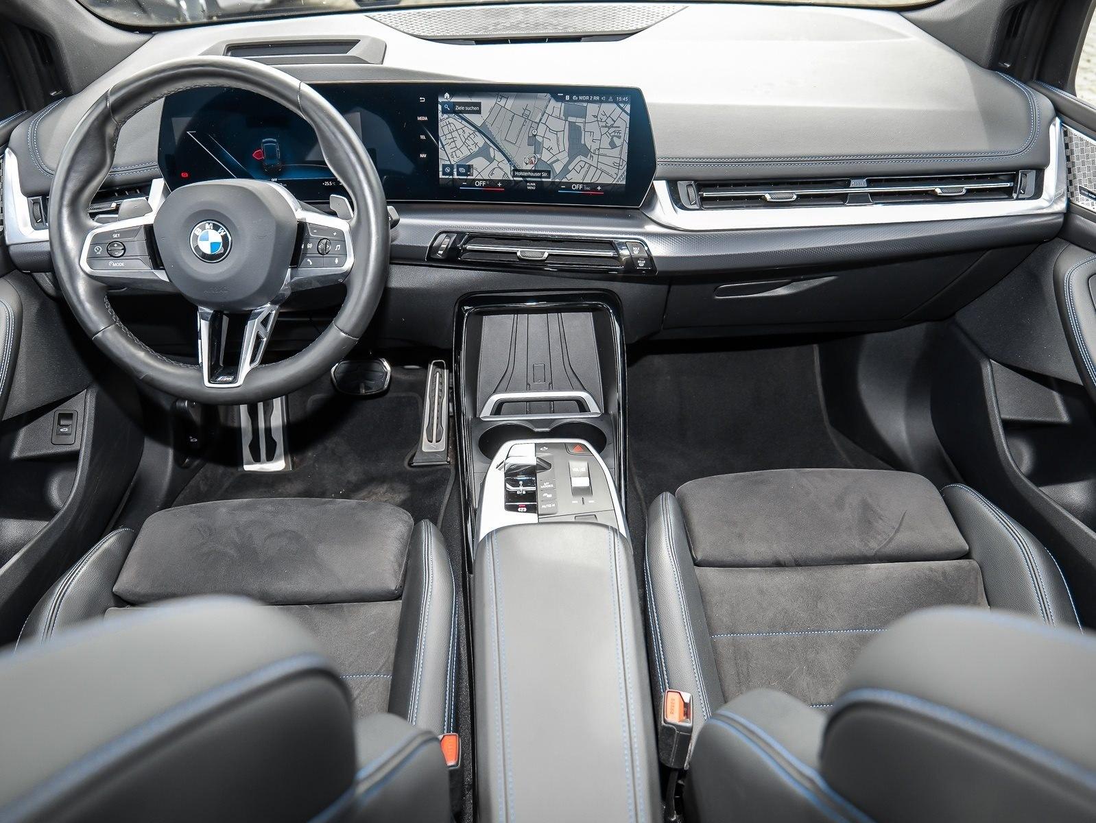 BMW 218d Active Tourer M Sport HuD AHK Pano DA Prof.