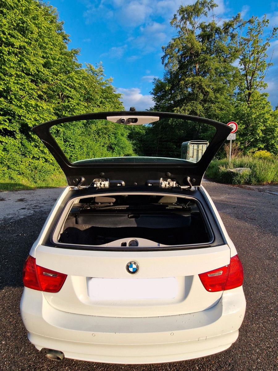 BMW 320 2012 — photo 12