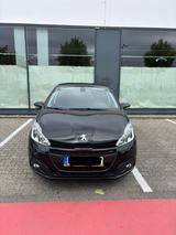 Peugeot 208 GT Line Allure 110 PS + APPLE CAR PLAY - Peugeot 208 von privat