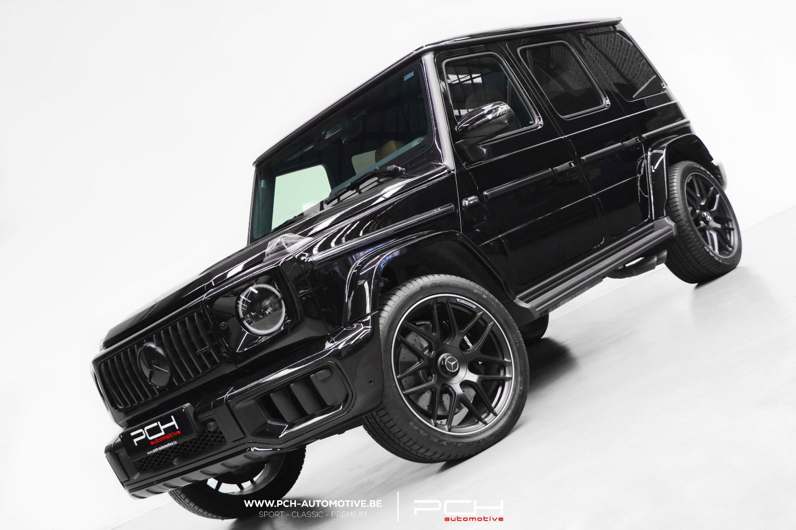 MERCEDES-BENZ G 63 AMG 4.0 V8 585hp - New Lift - MANUFAKTUR