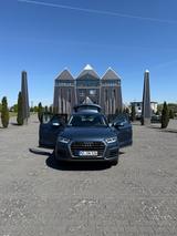 Audi Q5 3.0 TDI - tiptronic quattro AT - LED - Panora - Audi Q5 in Mainz