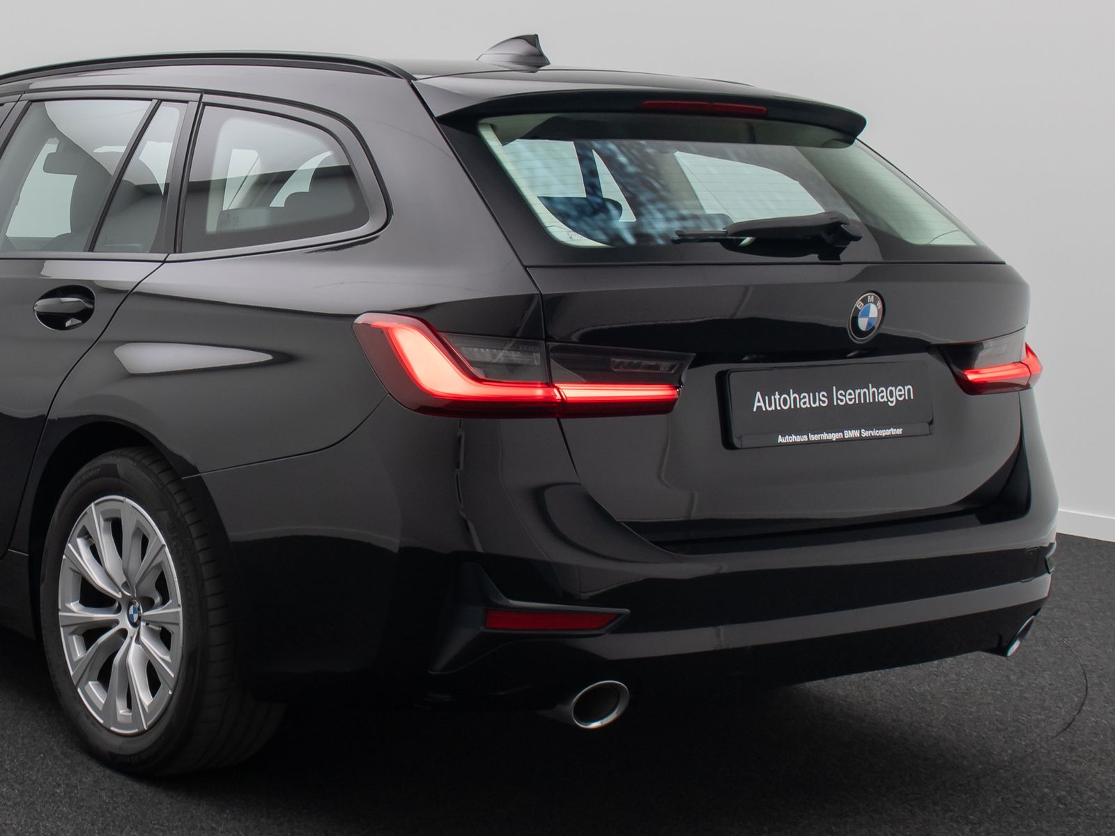 Fahrzeugabbildung BMW 320d Stop&Go Lenkradhzng LED Sportsitz M Sport