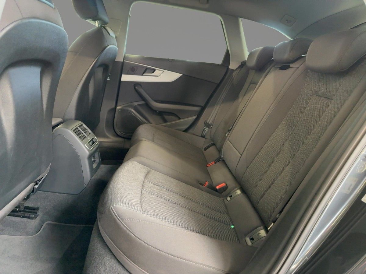 Audi A4 - Bild 9