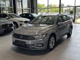 Volkswagen Passat Variant 2.0 TDI SCR DSG Winterpaket - mit Diesel-Antrieb: Kombi, Winterpaket