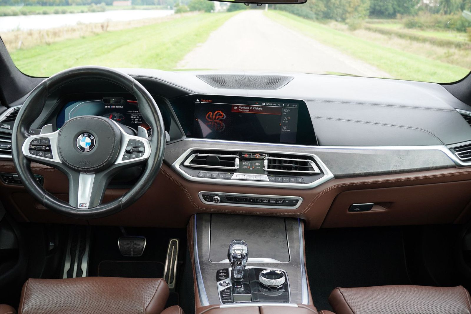 BMW X5 M50 M50d High Executive / Sky Lounge / Rear S imagem 2