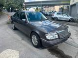 Mercedes-Benz Mercedes  W124 200E Automatik - Mercedes-Benz 200: W124 200e