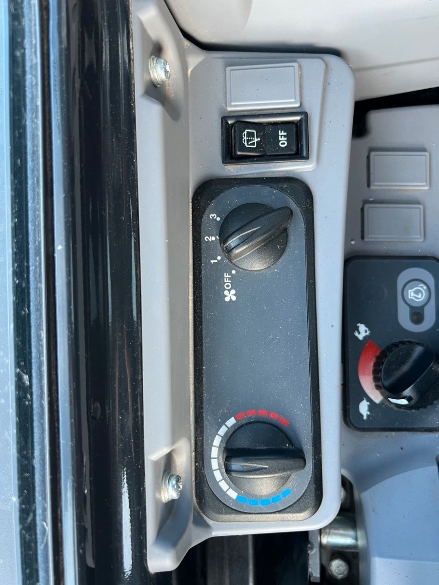 Fahrzeugabbildung Kubota KX 037-4 / nur 531h! / 2024 / hydr. Grabenräumer