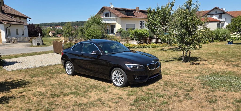 Image of BMW 218