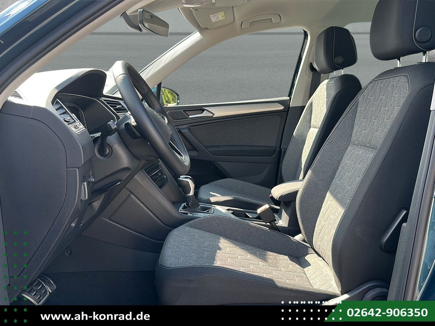 Fahrzeugabbildung Volkswagen Tiguan 1.5 TSI DSG Life  Move+AHK+Standheizung