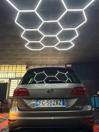 Volkswagen Golf - 3