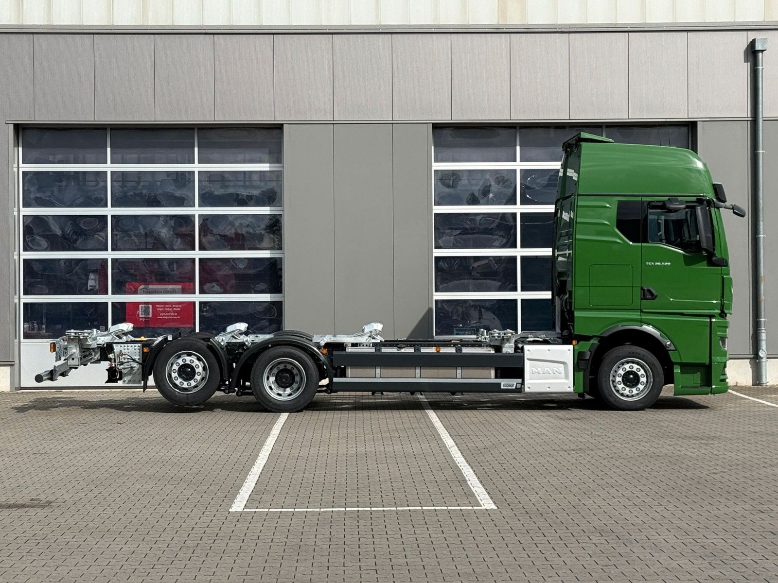 Fahrzeugabbildung MAN TGX 26.520 6x2 LL CH MILDNER MultiFlex