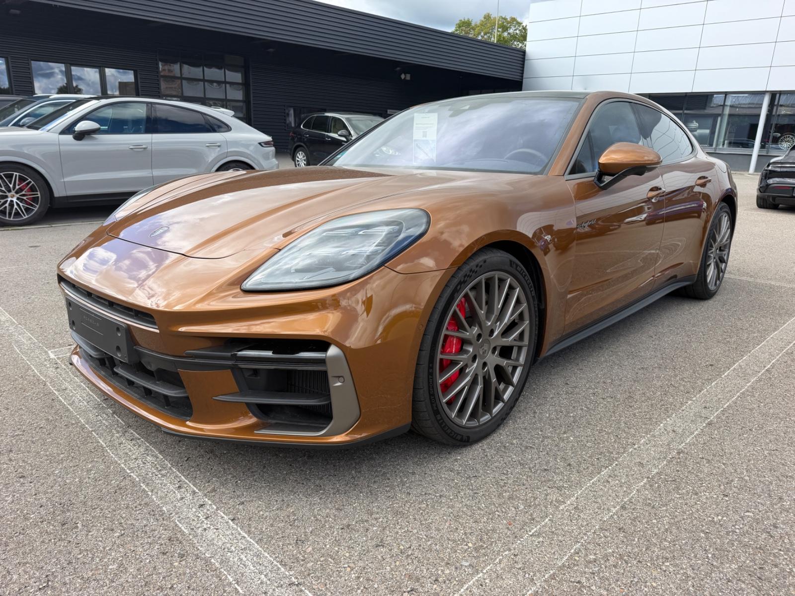 Porsche Panamera Turbo E-Hybrid Active Ride/Beifahrerdis