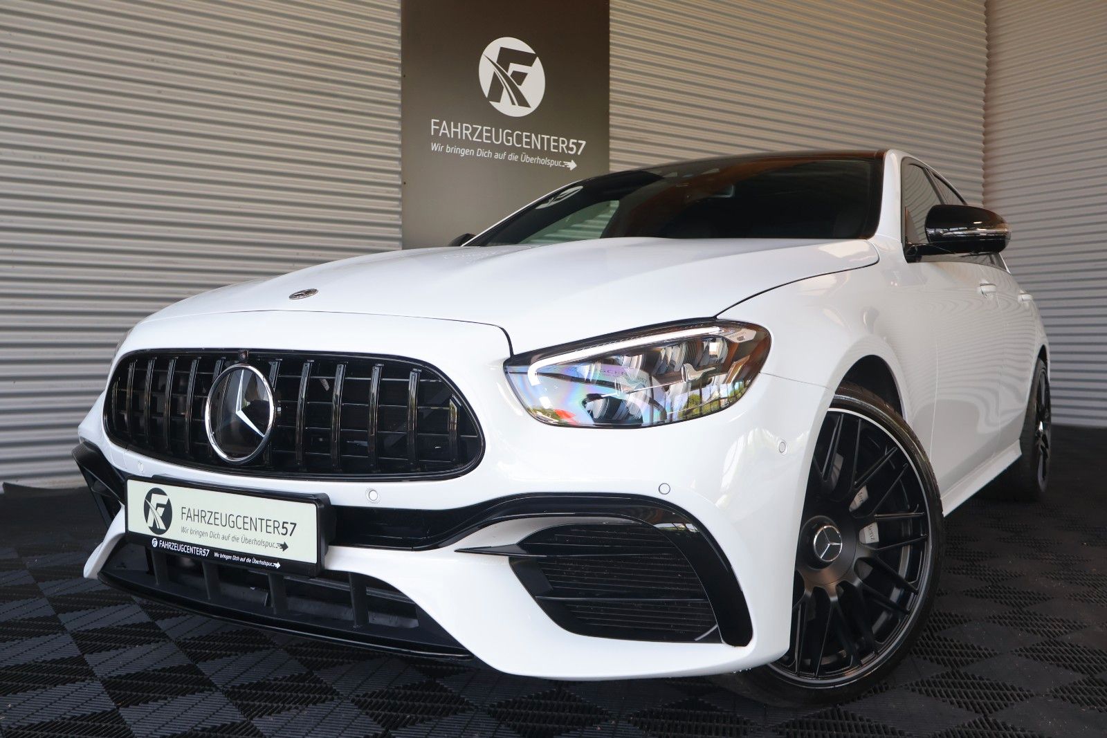 Mercedes-Benz E 450 4MATIC EQ Boost|Mild Hybrid|Burmester|Pano