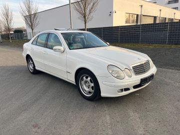 Mercedes E 280 - 1