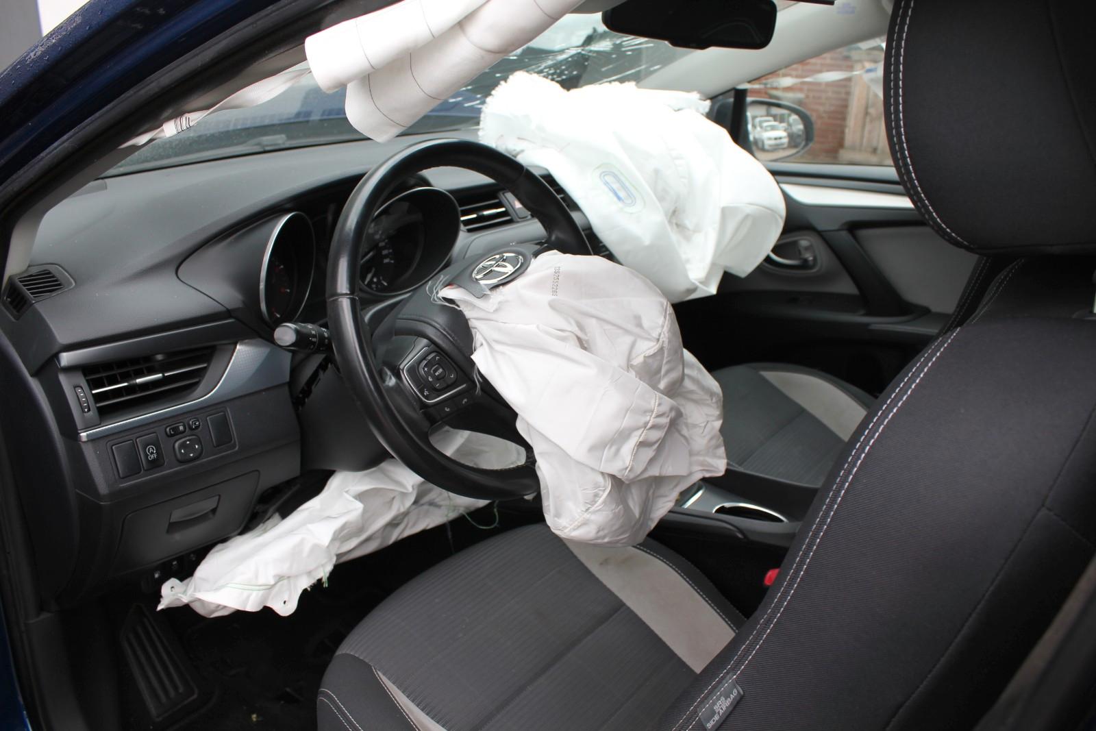 Toyota Avensis 2015 — photo 5
