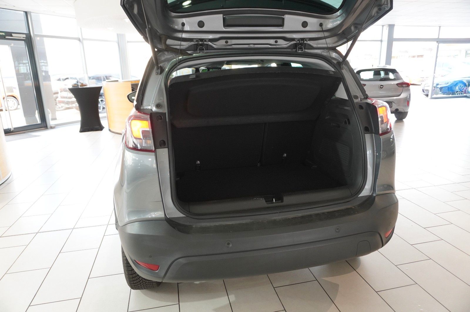 Fahrzeugabbildung Opel Crossland (X) 1.2 EDITION NAVI/LED/SHZ/PDC/TEMP.